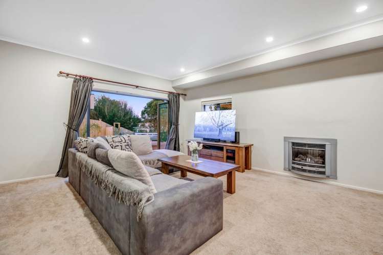 103 Alec Craig Way Gulf Harbour_28