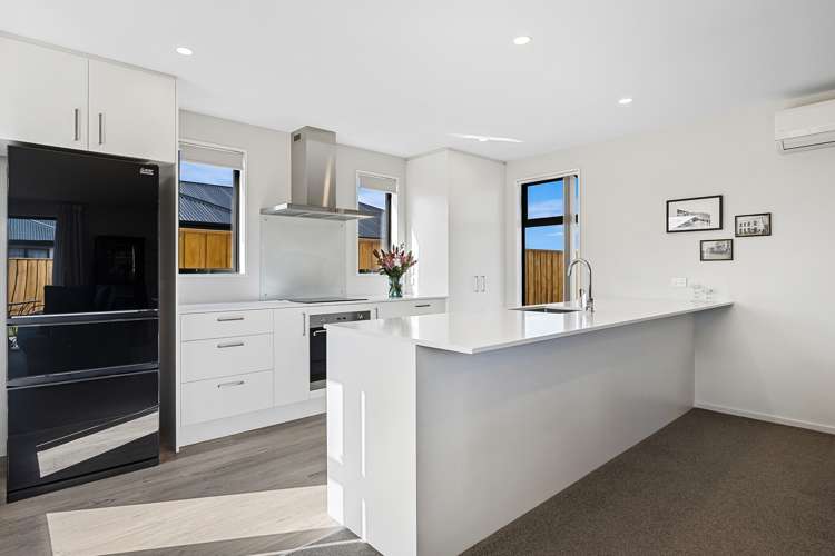 7 Jove Drive Pegasus_4