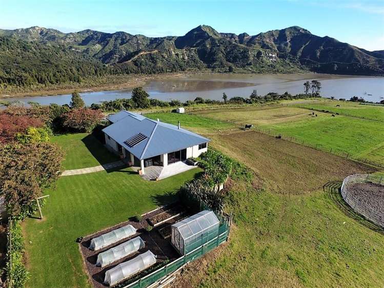 241 Te Mahoe Road Mokau_21