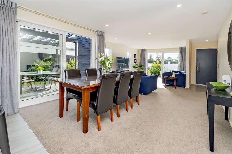 10 Faversham Lane Casebrook_6