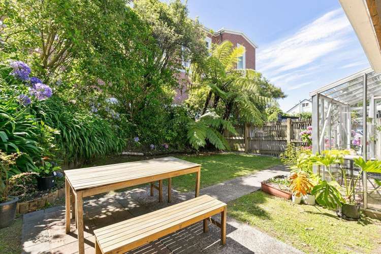 8/35 Ganges Road Khandallah_8