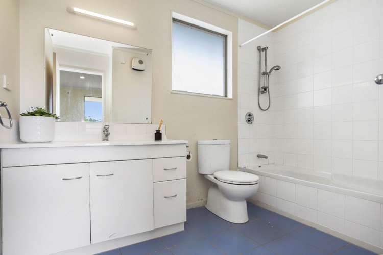 58 Victory Road Laingholm_17