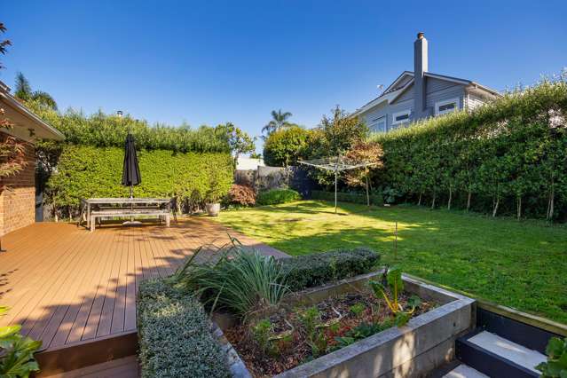 71 Owairaka Avenue Mount Albert_2