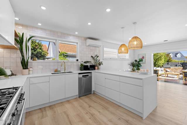 21 Woodstock Place Russley_2