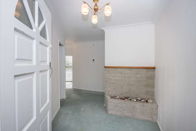 8 Pelorus Street Glenview_12