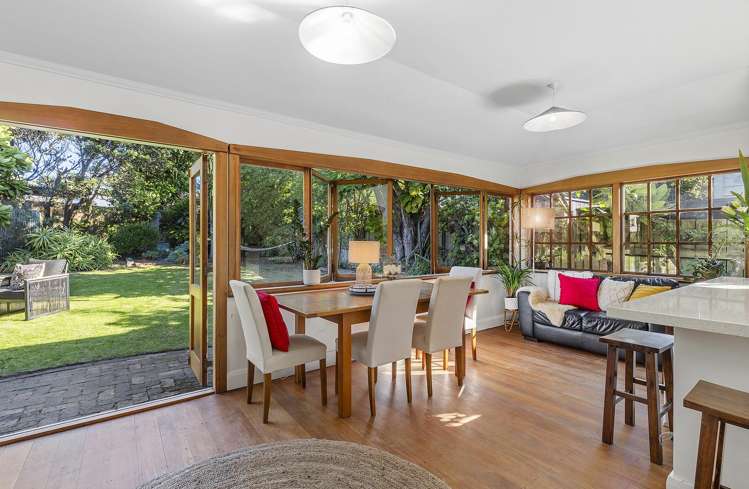 65 Marine Parade Seatoun_15