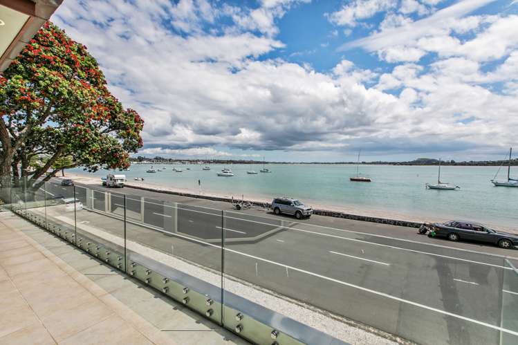 27 The Parade Bucklands Beach_2