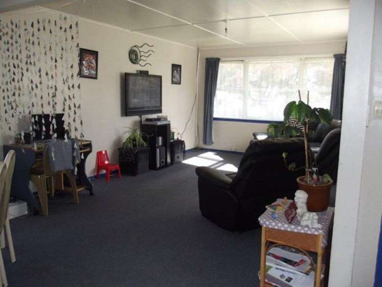 29 William Benton Street Featherston_8