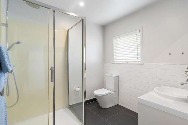 2/40 Tawhiri Road One Tree Hill_7