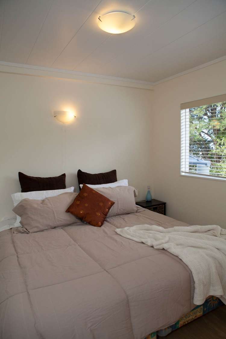 9/18 Parr Terrace Castor Bay_5