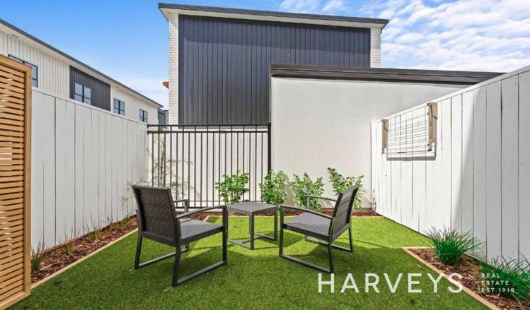 B/202 Carrington Road_4