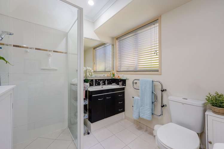 2 Commodore Court Gulf Harbour_23