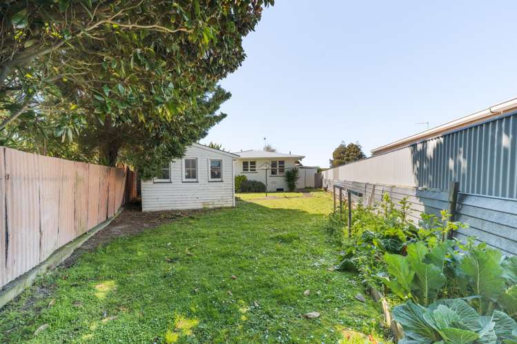 8 Lewis Place Highbury_18