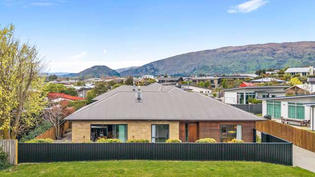 Handy Location, Easy Care and Private
