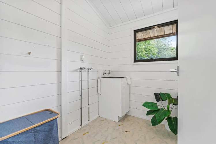 8F Nevada Drive Merrilands_16