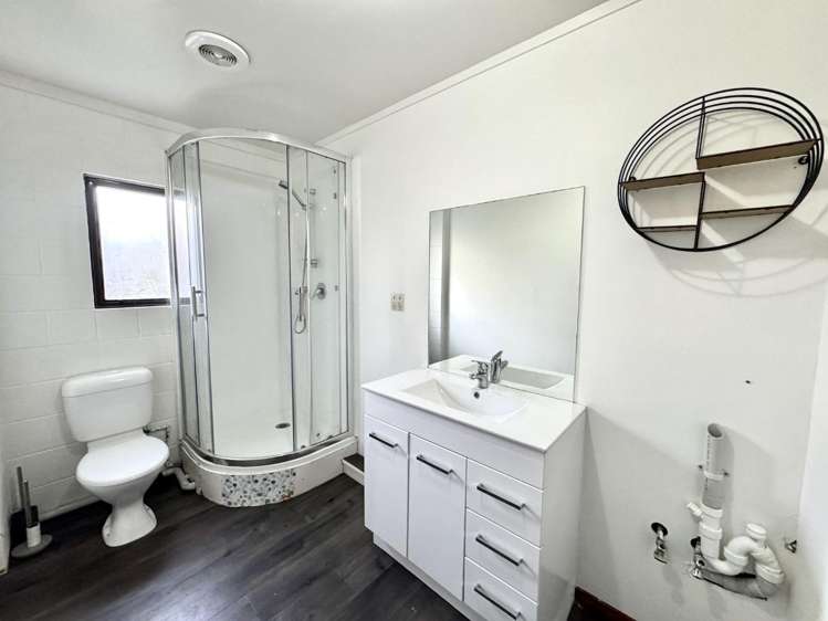 60 Porritt Ave 10872_14