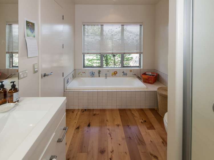 4 Ribbonwood Avenue Albert Town_23