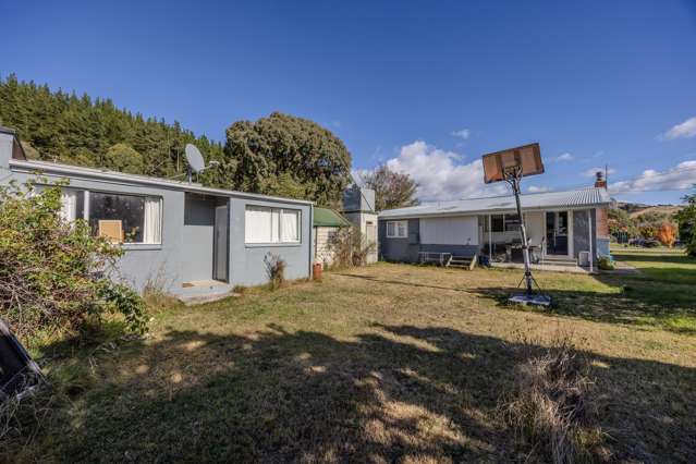 7 Hopkins Street Luggate_2