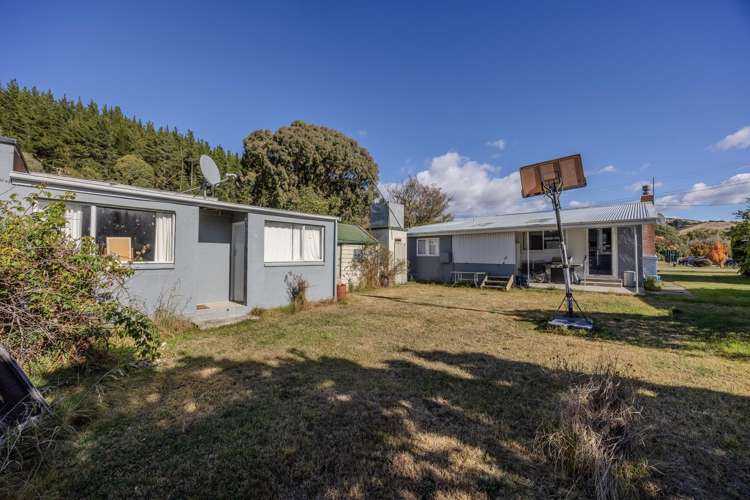 7 Hopkins Street Luggate_2