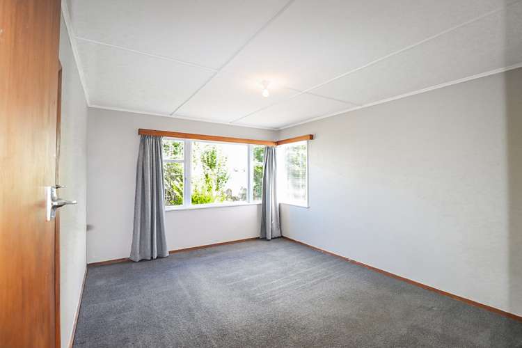 23 Christian Street Dannevirke_14
