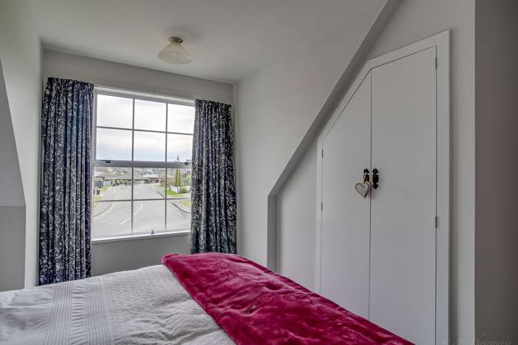 19 Temple Crescent Gleniti_25