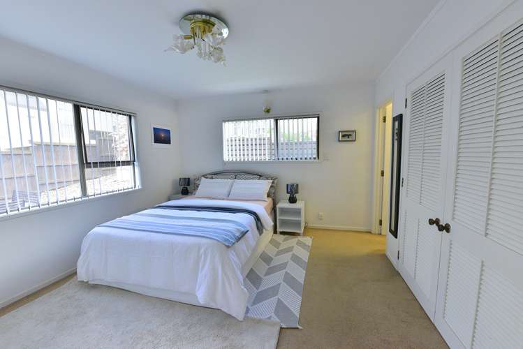 10 Castleton Drive Howick_18