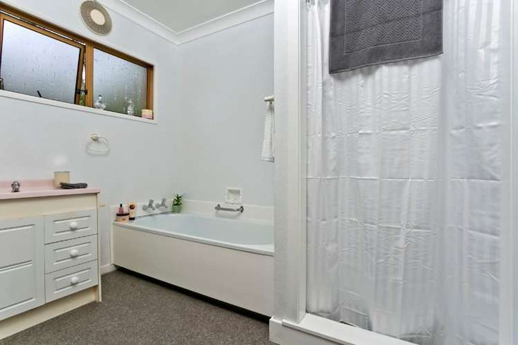1/4 Lynn Road Bayview_5
