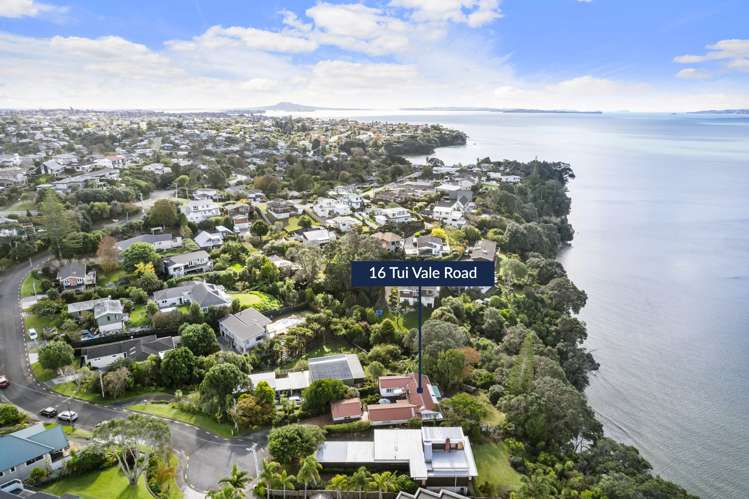 16 Tui Vale Road Cockle Bay_5