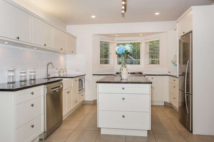 71 Rosecamp Road Beach Haven_11