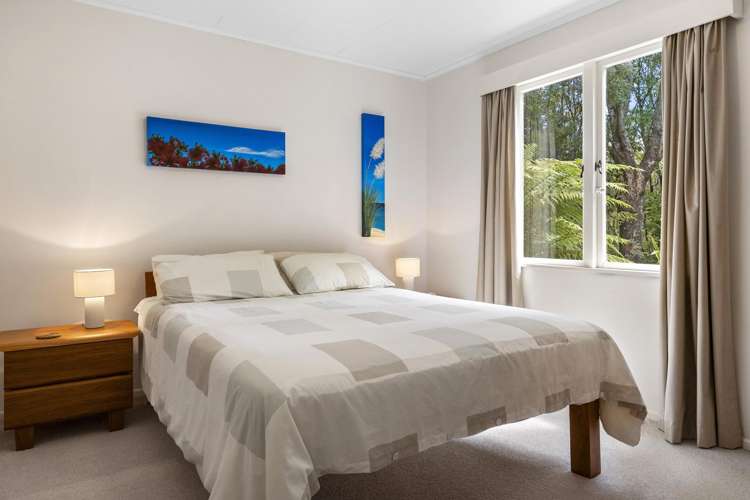 45 Ingle Avenue Waipahihi_15