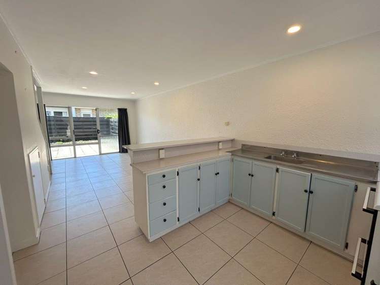 7/20 Miro Street 11229_2