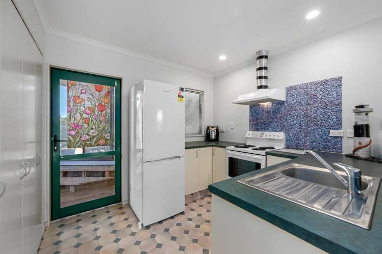 826 Queen Charlotte Drive Havelock_19