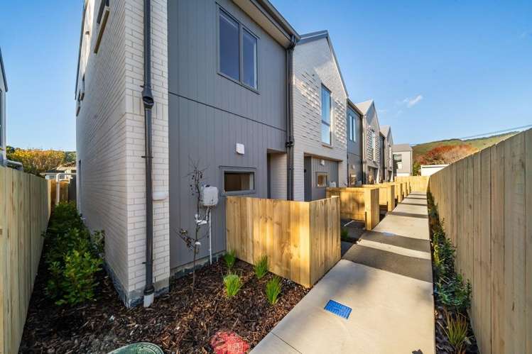 3/16 Sladden Street_0