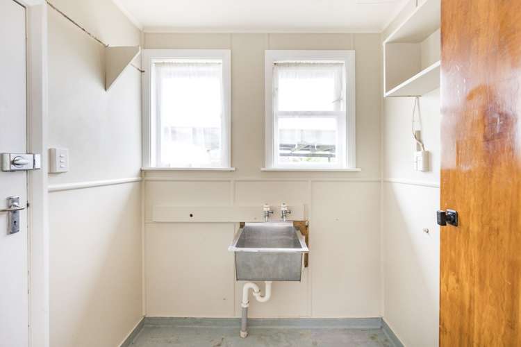 67 Clyde Crescent Roslyn_9