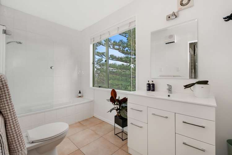 2/9 Pemberton Avenue Bayview_15