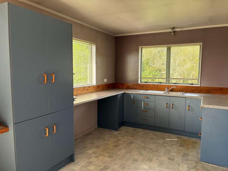 269 Utopia Road_4