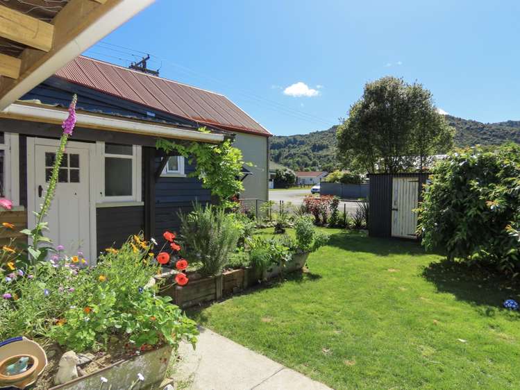 69 Shiel Street Reefton_19