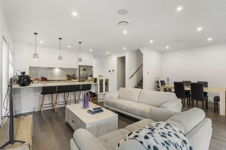 36 Hangahai Road Flat Bush_16