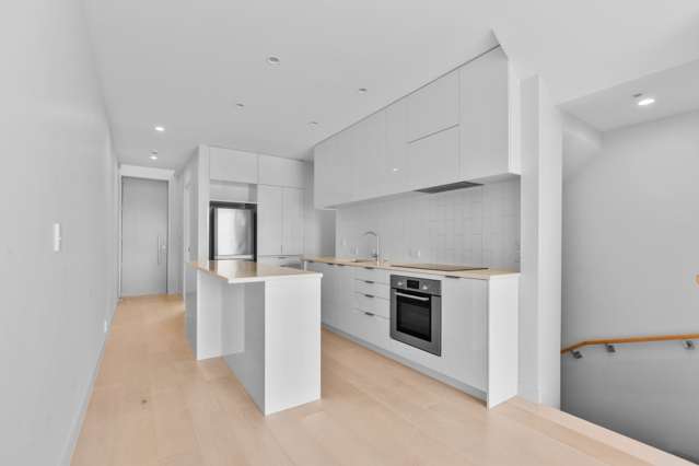 8/83 Hinemoa Street 10868_4