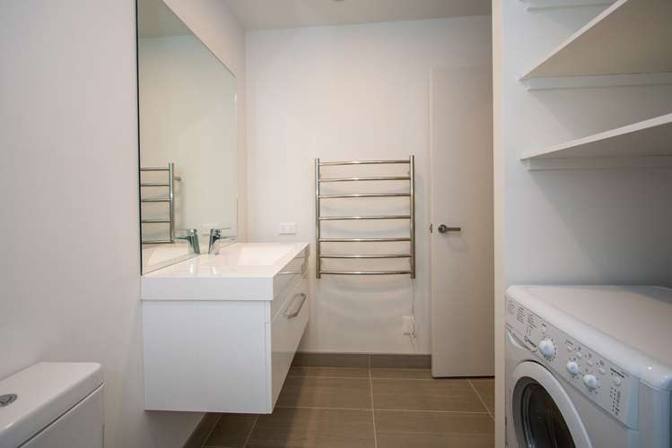 904/18 Saint Martins Lane Grafton_6