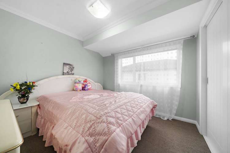 220 Hill Road The Gardens_14