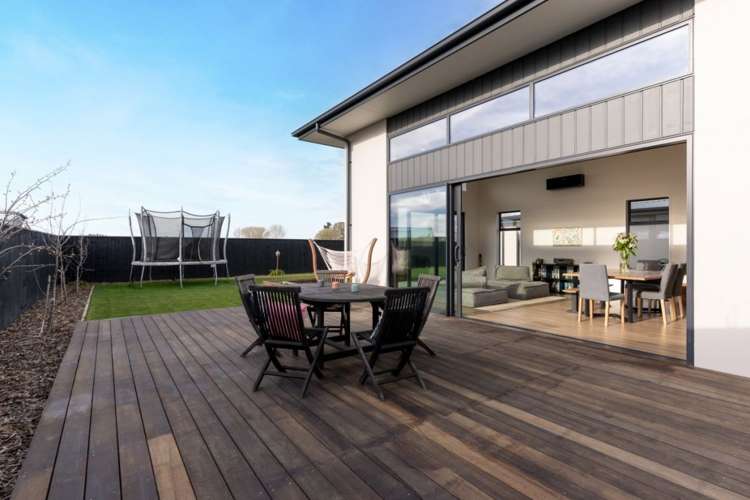 71 Halpin Drive Lincoln_31