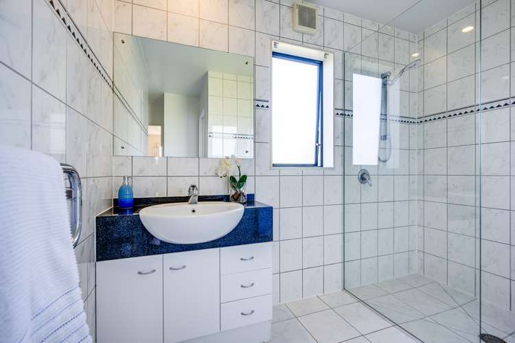 11 The Croft Havelock North_9