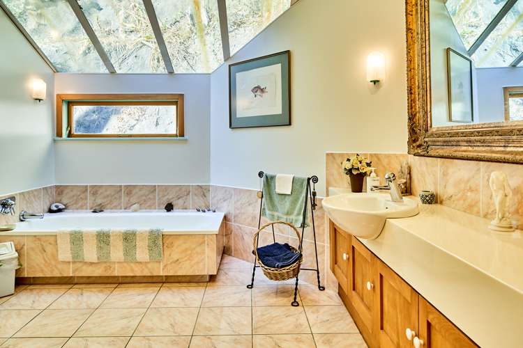 4 Matai Terrace Eastbourne_14