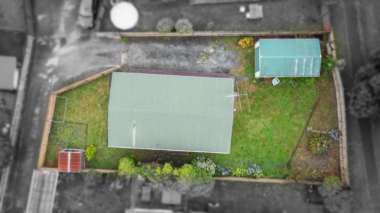 32d Shanly Street Brown Owl_15