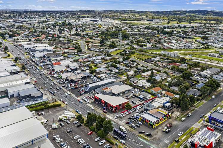 206 Great South Road Takanini_1