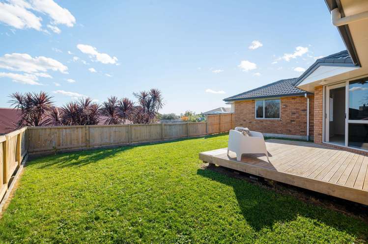 7 Farleigh Close Huntington_15