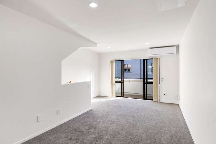 9/27 Rossmay Terrace Mt Eden_10