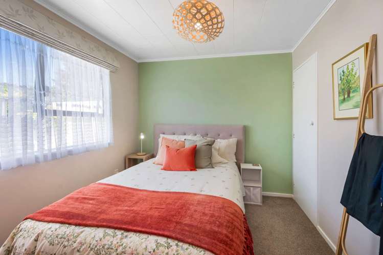 2/283 Westminster Avenue Tamatea_5