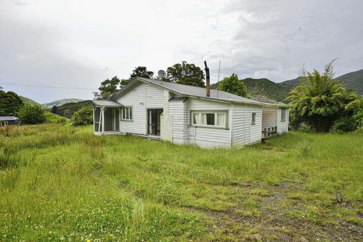 1131 Whakarau Road Te Karaka_16